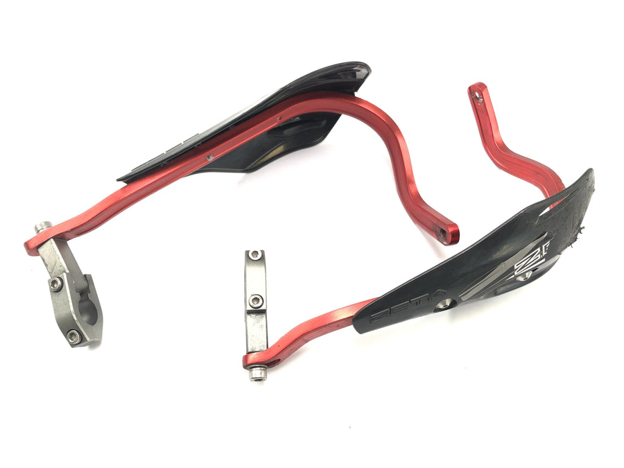 SWM SM 125 R [2018] - Hand protectors handic protection engineer protectors Zeta with signs of wear