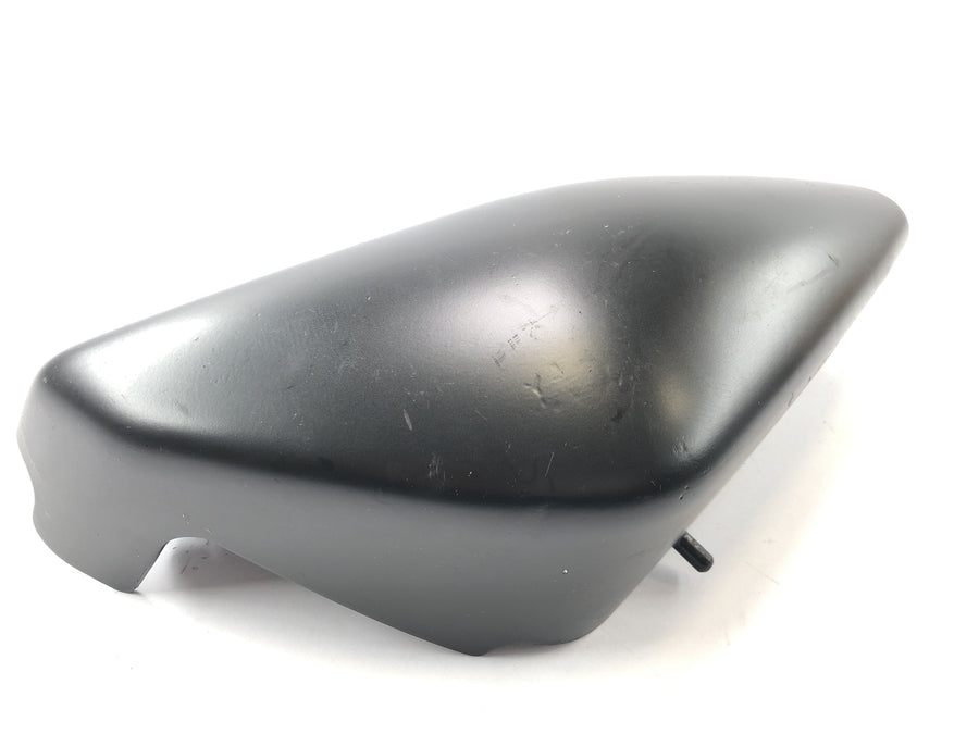 Suzuki VZ 1500 WVCU [2011] - Zijkap deksel zijpaneel links Kap Zijkant L
