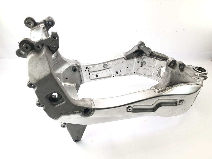 Aprilia RST 1000 Futura [2002] - frame with papers
