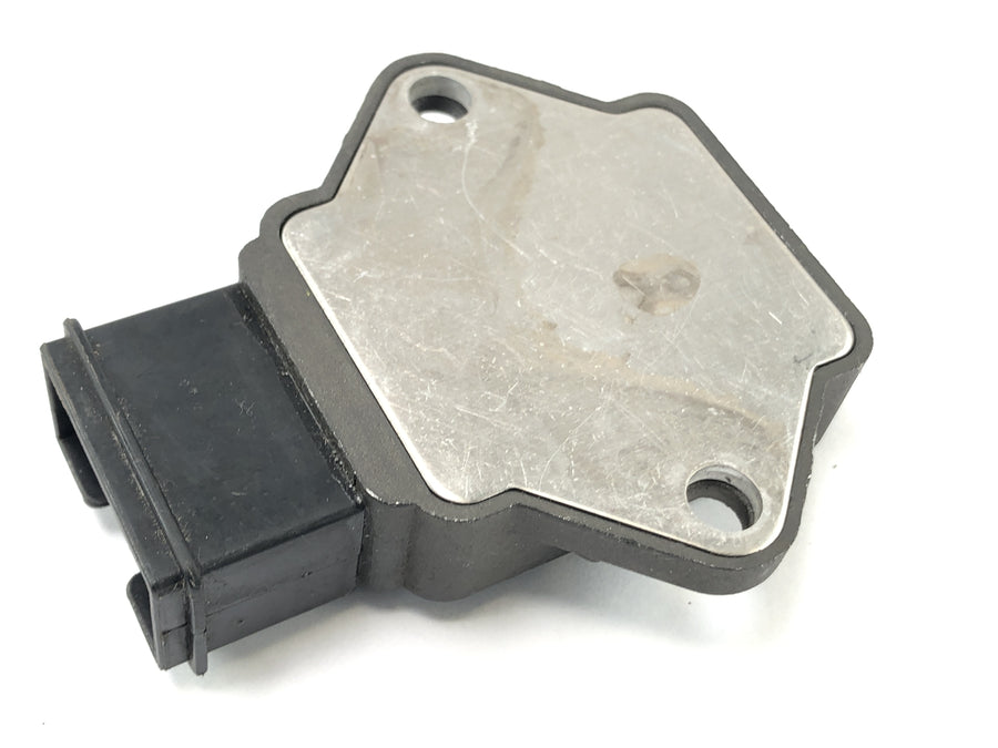 Honda NSR 125 JC22 [1998] - Spanningsregelaar Rectifier Spanningsconverter -controller
