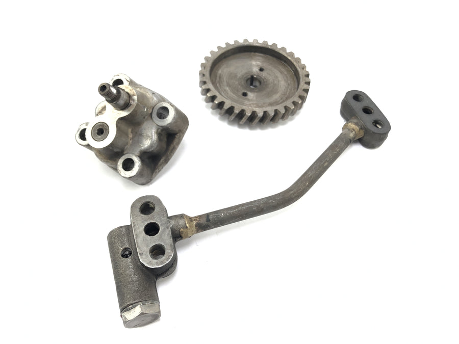Moto Guzzi V7 Special [1971] - Oil pump