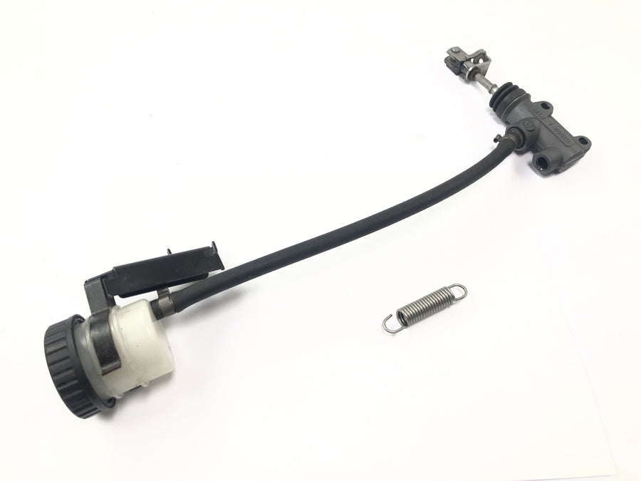 BMW R 1200 CL K30 [2003] - brake pump in the back