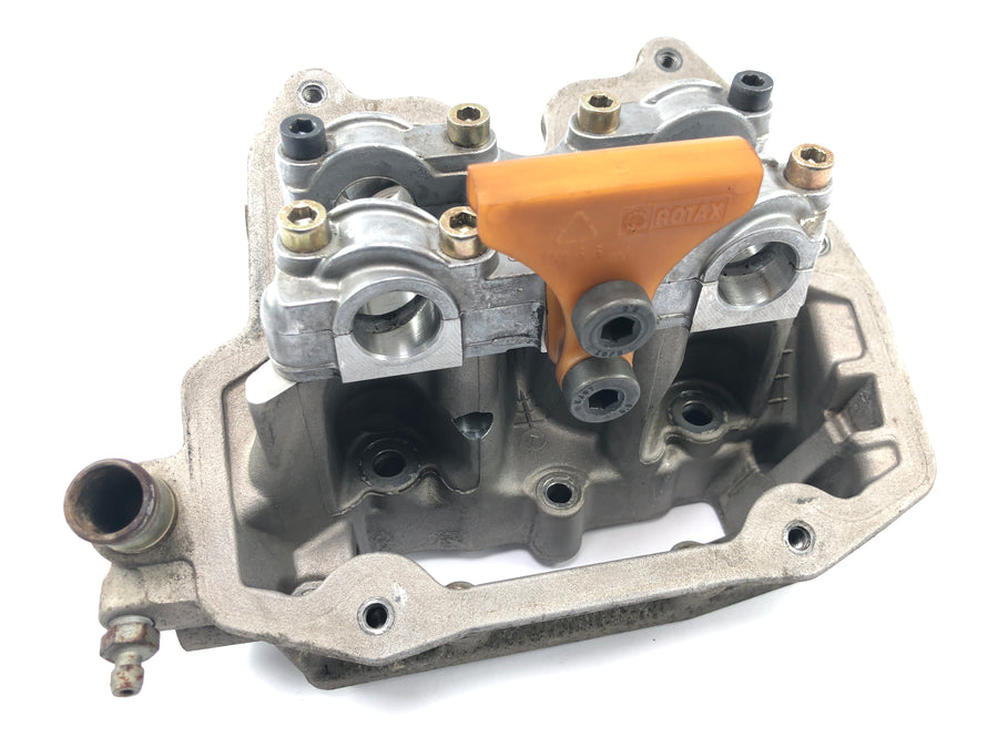 BMW C1 125 [2002] - Zylinderkopf Ventiltrieb ohne Nockenwellen