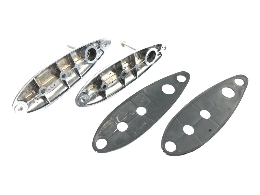 Triumph Adventurer 900 T309RT [1998] - Rear fender bracket, indicator bracket pair