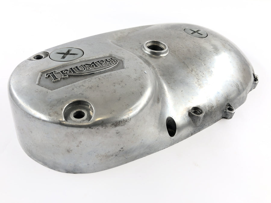 Triumph Bonneville T140V [1976] - Motor lid coupling lid on the left