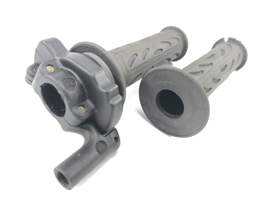 Ducati Monster S4R M4 [2004] - throttle grip twist grip rubber handlebar grips right