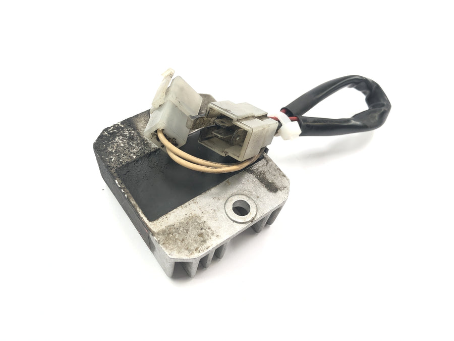 Yamaha XT 600 Z Ténéré 55W [1986] - Control of tension regulators rectifier charger