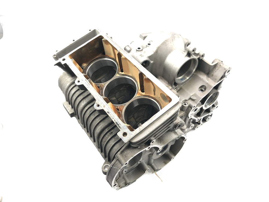 Triumph Adventurer 900 T309RT [1998] - Engine block engine housing cylinder block with pistons