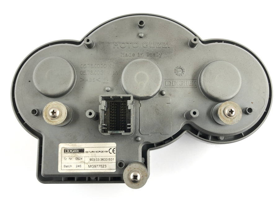 Moto Guzzi Norge 1200 [2006] - Tacho cockpit ontstekingsvergrendeling tank slot voor Gabelbrücke boven CDI