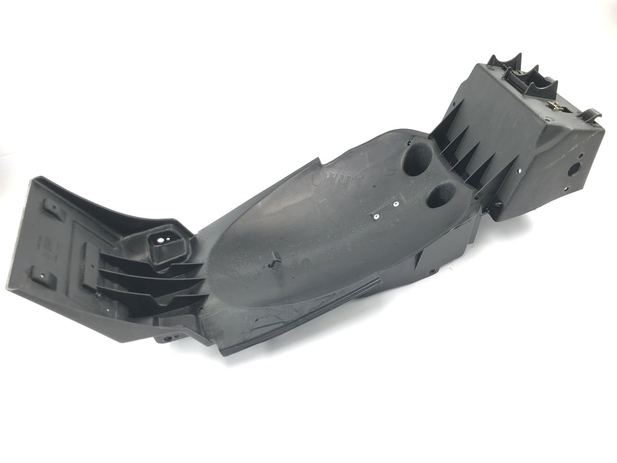 TRIUMPH DAYTONA 955I T595 [1998] - Rear inner fender license plate holder splash guard