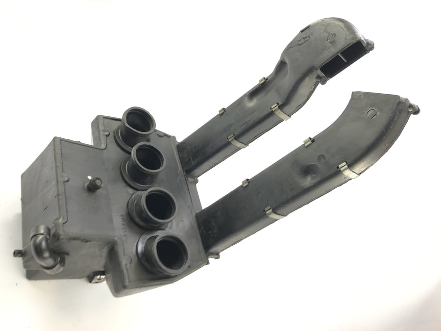 Kawasaki GPZ 1000 RX [1987] - Air filter box airbox