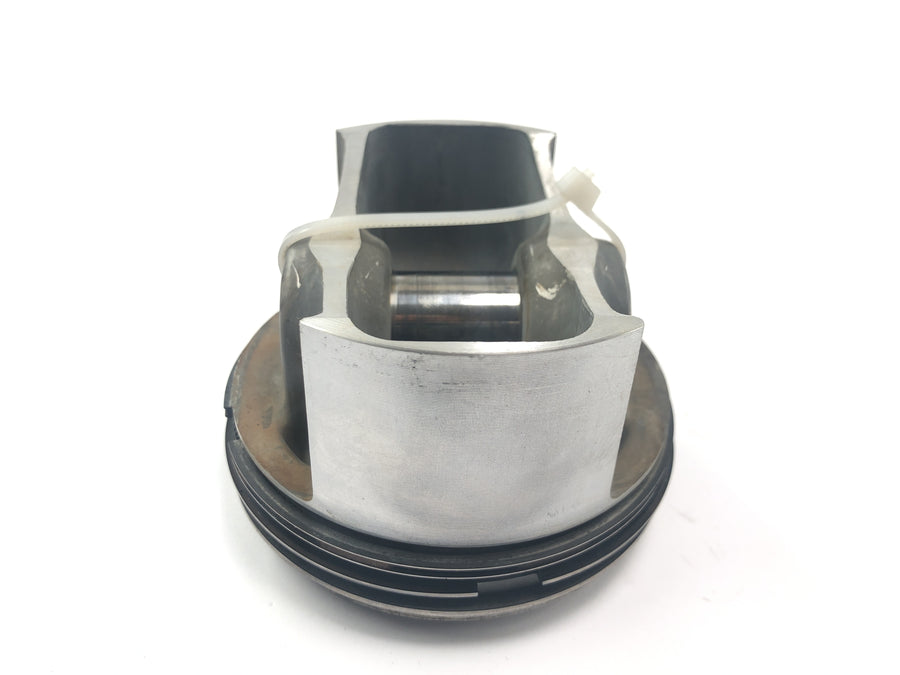Moto Guzzi California 1100 EV KD [1998] - cylinder with piston on the right