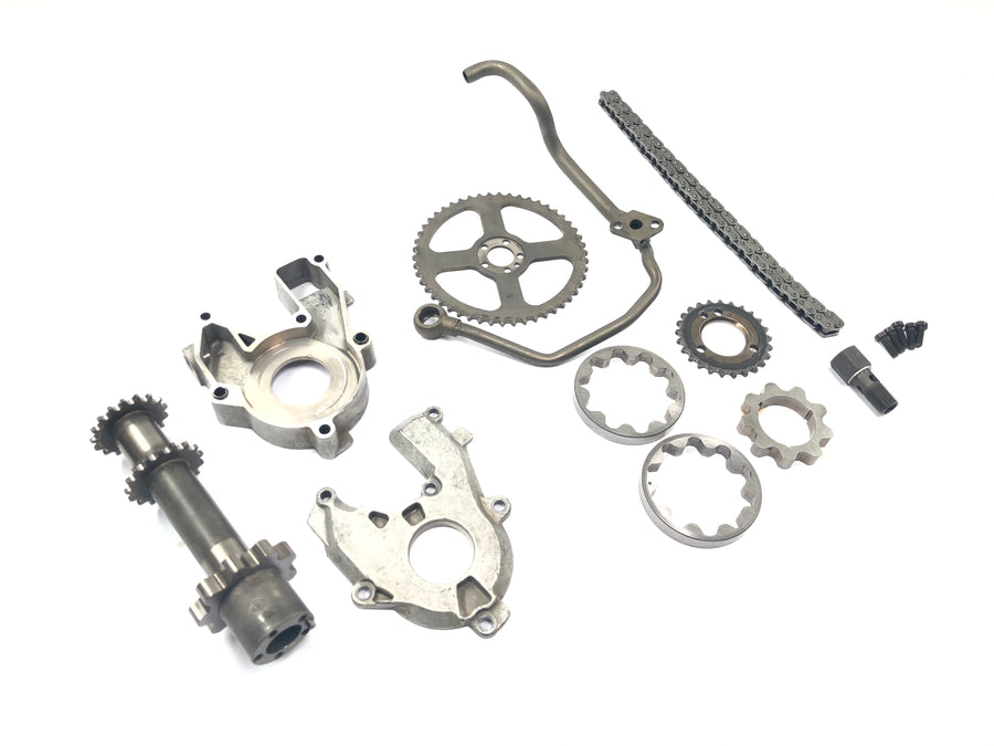 BMW R 1200 GS R12 K25 [2004] - Oil pump oil filter drive sprocket chain pump wheel