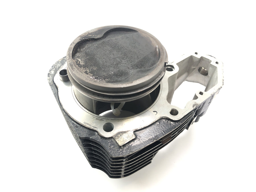 BMW R 1200 CL K30 [2003] - cylinder kit cylinder with pistons on the right