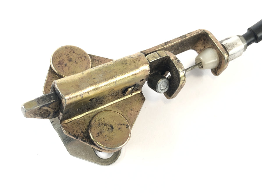 Yamaha XT 660 DM01 [2004] - Seat lock with Bowden cable