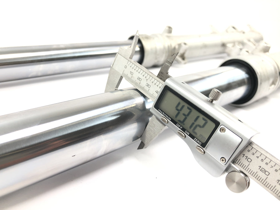 Yamaha XTZ 750 3LD [1989] - Gabel Telegabel mit Achse