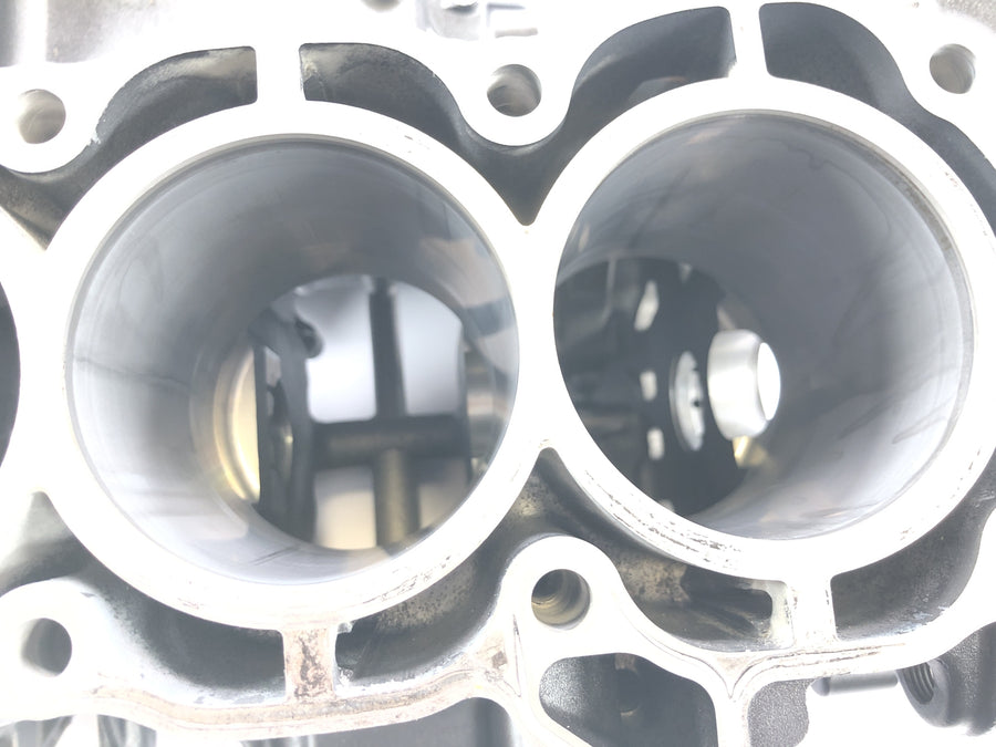 Honda CBR 1000 RR SC57 [2006] - Engine housing engine block cylinder block with pistons