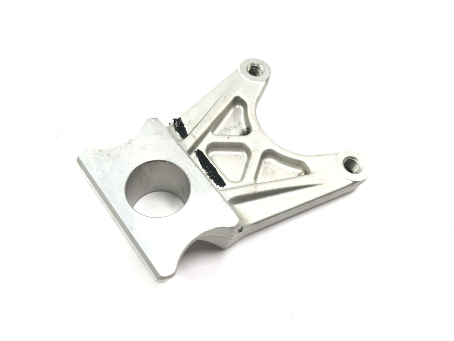 Yamaha YZF R1 RN04 [2001] - Bremsanker hinten Bremssattelaufnahme