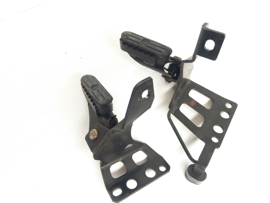 BMW F 650 GS R13 [2001] - Footrests Driver Footrest Set