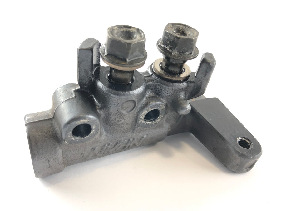 Honda VFR 800 FI RC46 [2000] - Brake force distributor