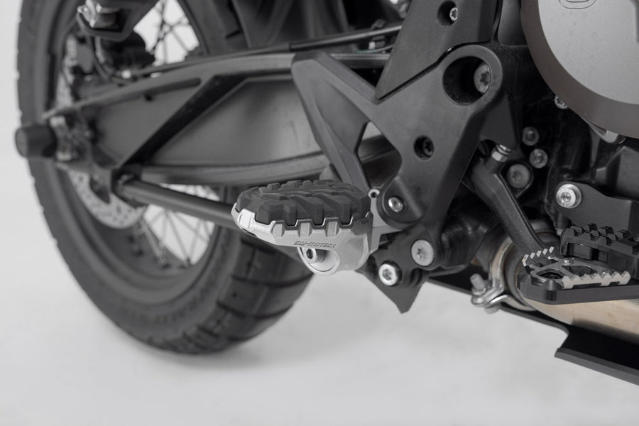 KTM 990 Supermoto R [2012] - EVO Fußrasten-Kit – Bild 1