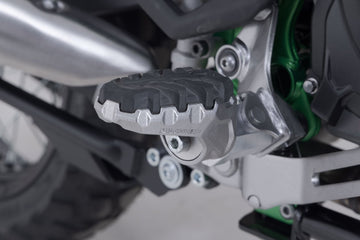[SW-MOTECH] - EVO-paar voetsteunen, 15 mm verstelbaar – afbeelding 1