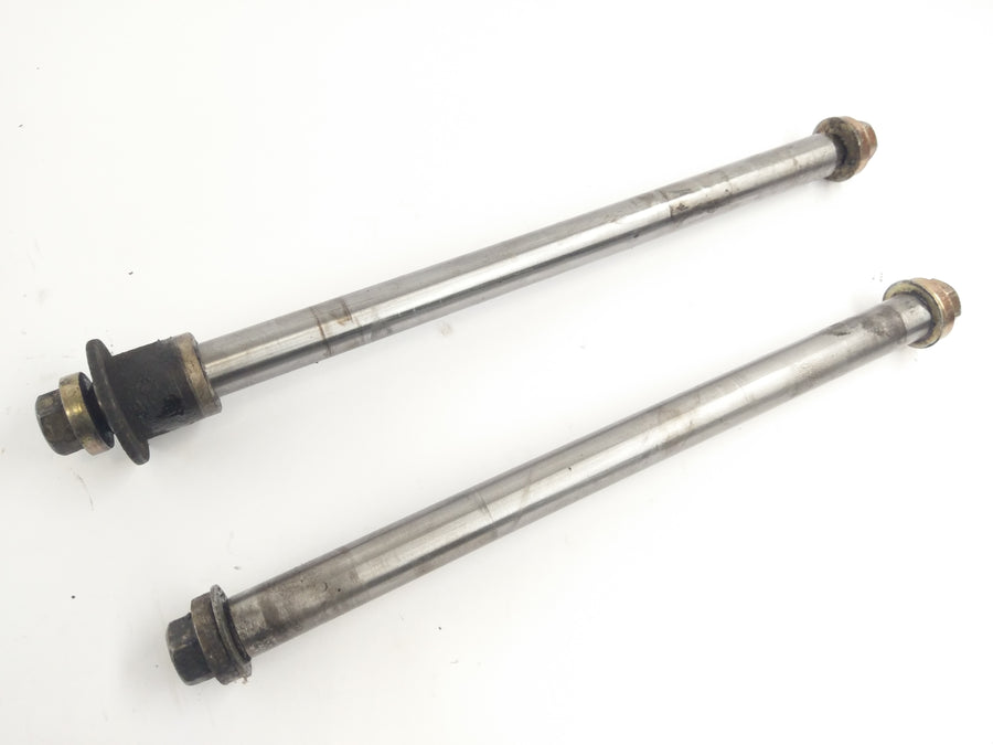 Triumph Tiger 885i T709 [1999] - Swingarm axle and rear axle