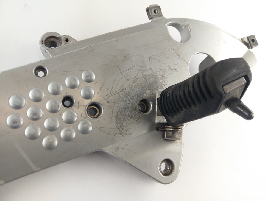 BMW R 1150 RT [2003] - voetsteunplaat aan de rechterkant