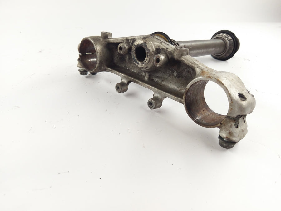Honda NX 650 Dominator RD02 [1992] - lower triple clamp