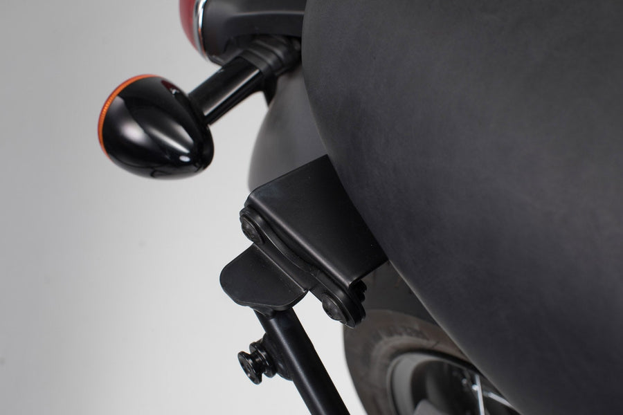 Triumph Bonneville 1200 T 120 [2022-2026] - Adapter for SLC/V-LOC side carrier left – picture 1