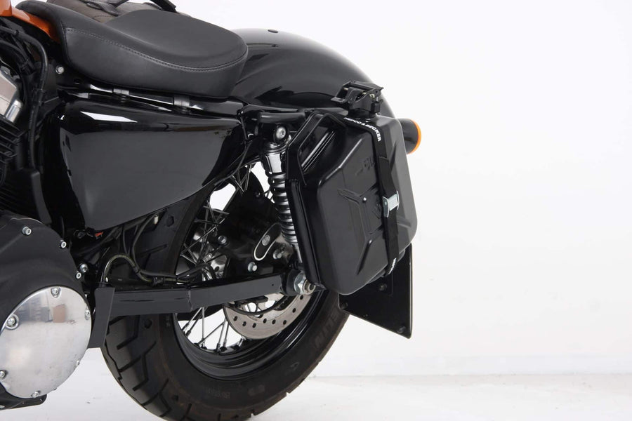 Harley-Davidson Sportster 883 Roadst [2004-2020] - Kanister Cutout inkl. Halter