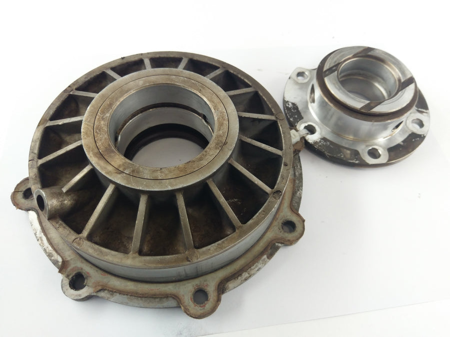 Moto Guzzi Quota 1100 ES [1999] - Crankshaft mount crankshaft bearing