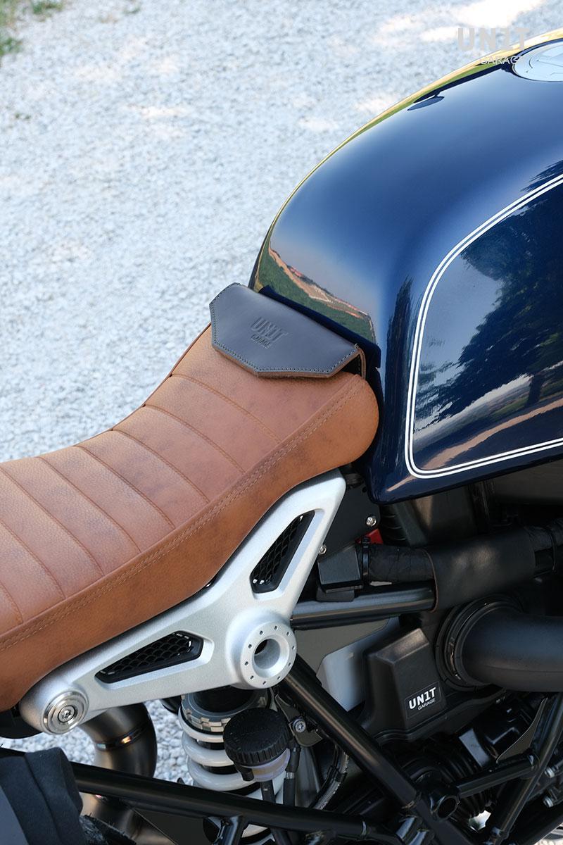 BMW R nineT 1200 Urban G/S (hoher Auspuff) [2017-2023] - Karakum Panzertasche Kupplungstasche