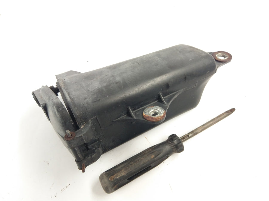 Honda XR 125 L JD19 [2005] - Werkzeugkasten mit Schraubenzieher