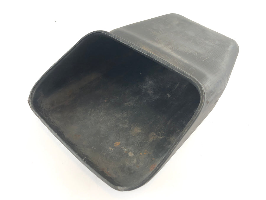 Honda NS 400 R NC19 [1985] - Storage compartment rear inner fairing
