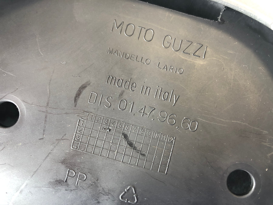 Moto Guzzi v11 tenni [2001] - Bekleding achter