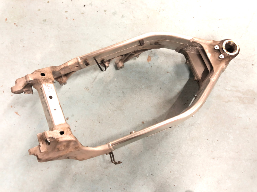 Honda VFR 800 RC46 [1999] - Frame met papieren