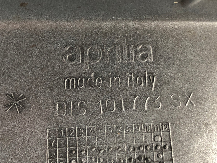 Aprilia Mille RSV 1000 ME [1999] - Luchtinlaatgekleding links