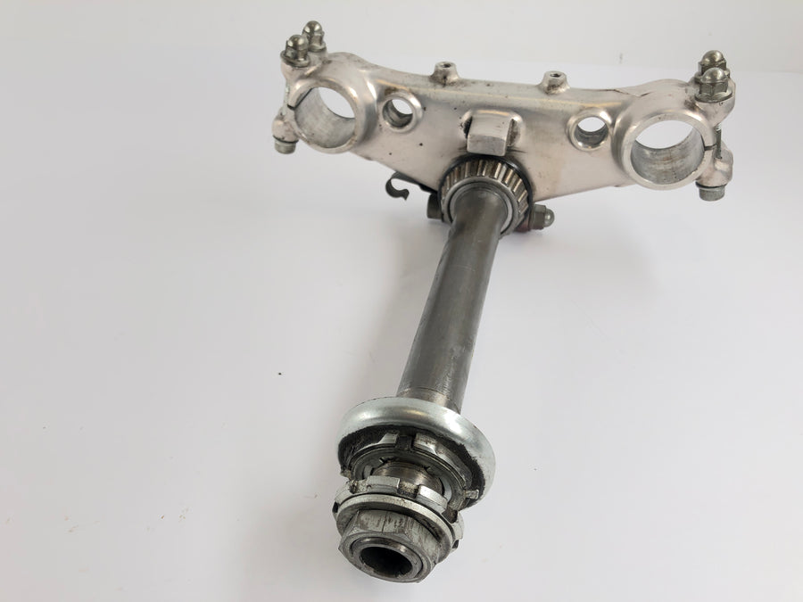 Honda CB 900 F SC01 [1981] - Gasbelbrücke hieronder