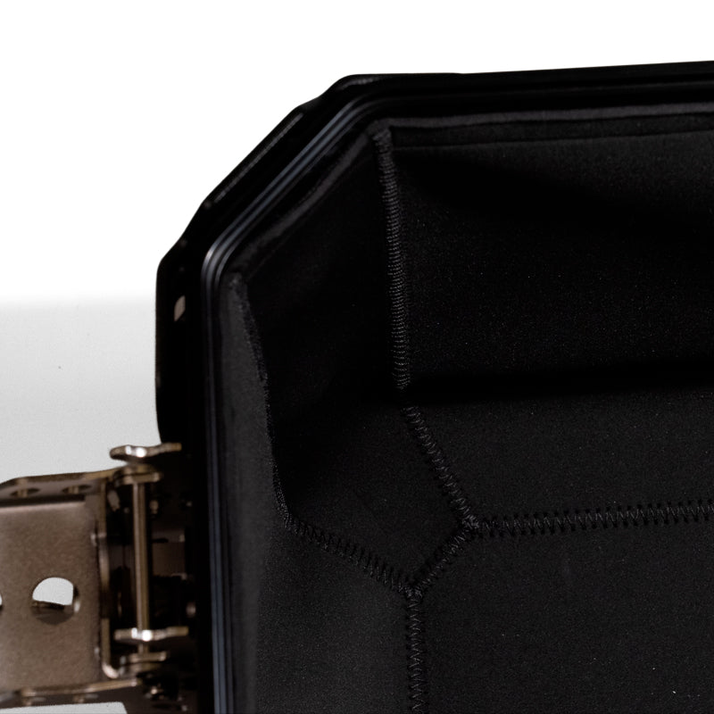 BMW R 1200 GS ADV LC [2014-2018] - Neopren-Innenauskleidungen für Aluminiumtaschen Atlas 39L + 32L Auspuffseiten