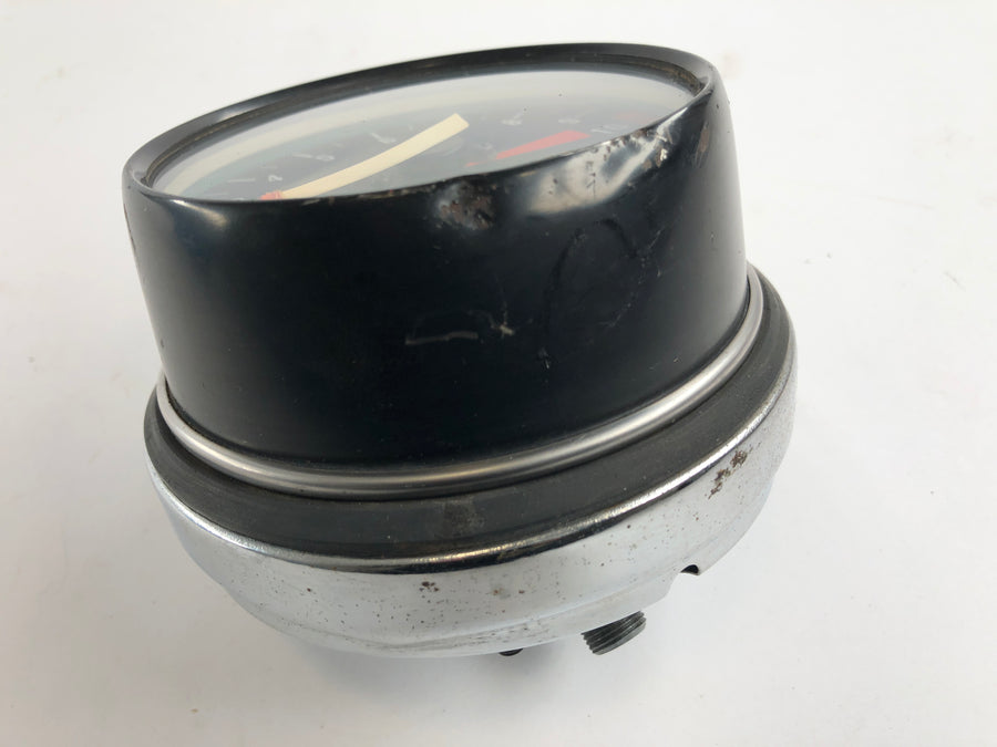Honda CB 650 RC03 [1980] - Tachometer Housing Beschadigd