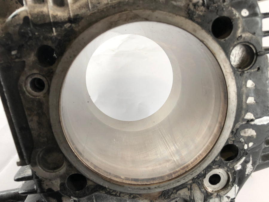 Ducati 900 SS [1992] - cylinder with piston horizontal