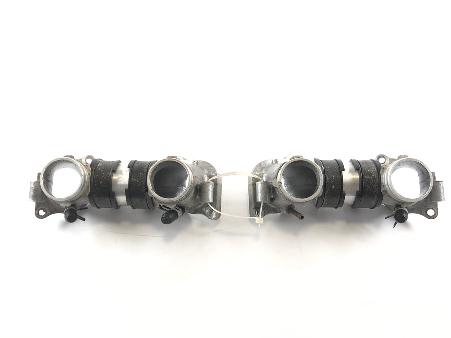 Yamaha V -Max 1200 2en [1997] - Intake in de Intake Bridge