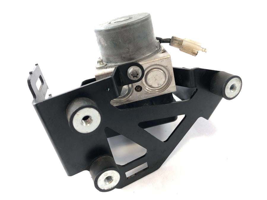 KTM Duke 690 A3 [2012] - ABS module with bracket