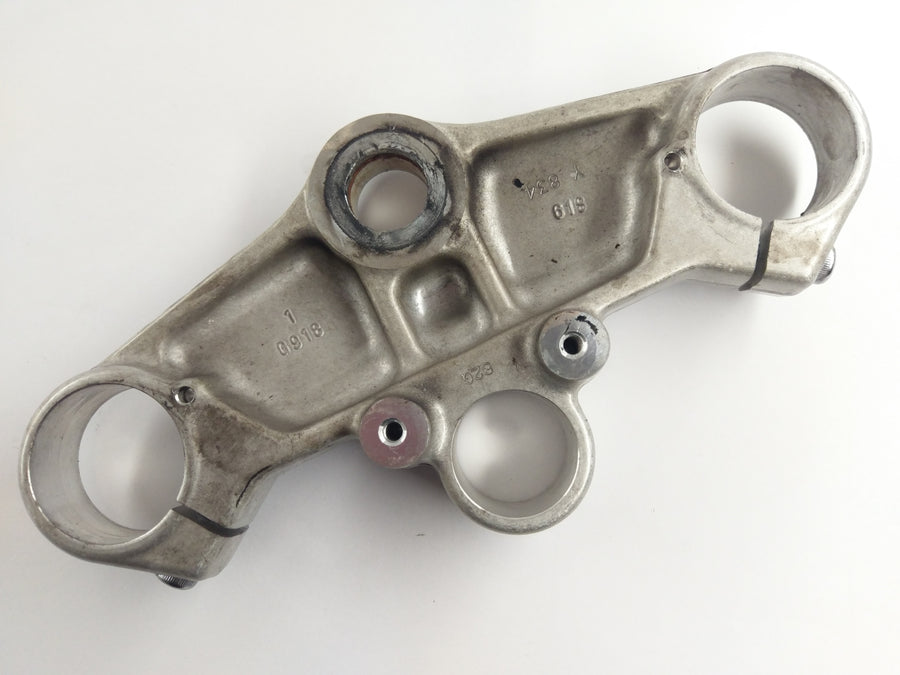 Triumph Daytona 955i T595 [1998] - Gabelbrücke oben